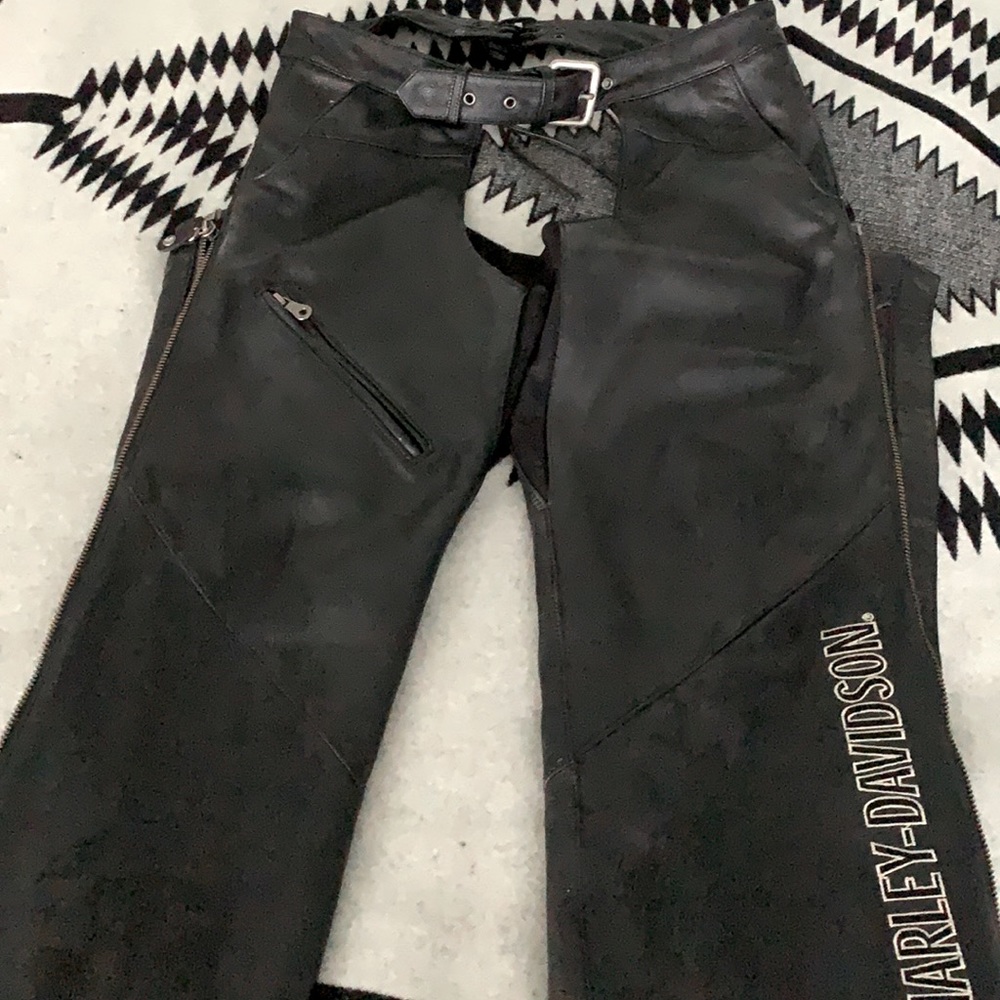 Harley Davidson women's chaps, size M, leather